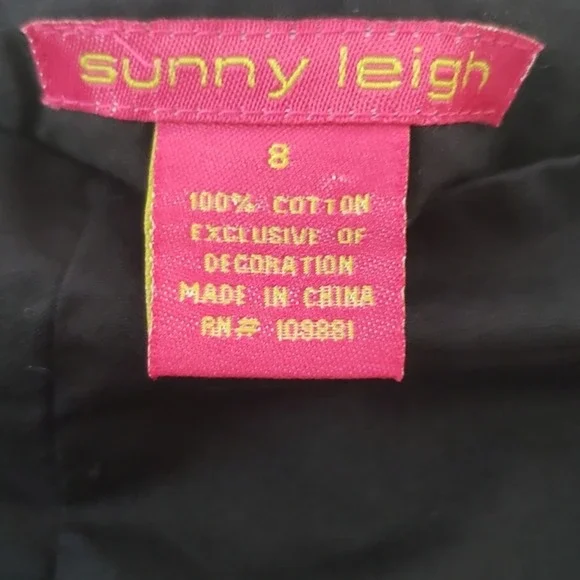 Sunny Leigh Full Midi Skirt Black With Embroidered‎ Light Pink Design Size 8 - Picture 7 of 10